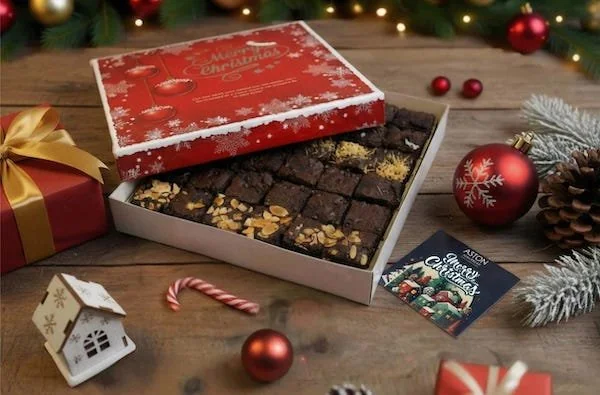 Sambut meriahnya musim liburan akhir tahun, Aston Makassar Hotel & Convention Center hadirkan Festive Hampers Chocolate Brownies (Dok: Ist)