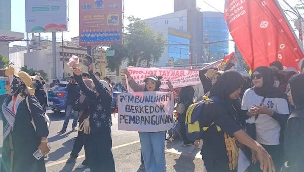 Masa Aksi Penolakan Pembangunan Proyek PSEL di Tamalanrea (Dok: Sinta KabarMakassar).