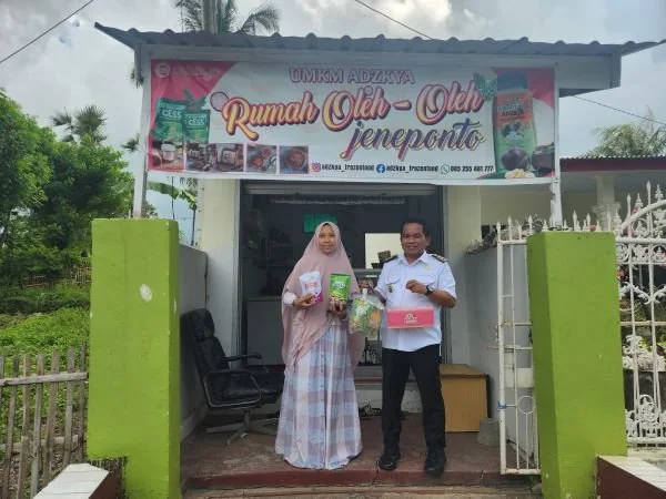 Pj Bupati Jeneponto, Junaedi Bakri terus mendorong para pelaku Usaha Mikro Kecil dan Menengah (UMKM) di Kabupaten Jeneponto.