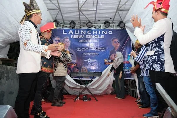 launching single lagu berbahasa Makassar di kawasan Perumahan Gowa Lestari, (Dok: Ist).