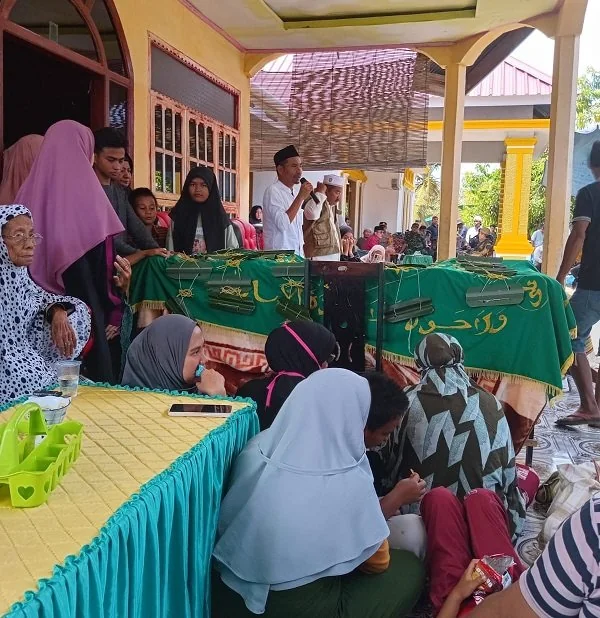 Suasana rumah duka almarhum yang merupakan petugas KPPS di Luwu. (Foto Dok : KPU Luwu)