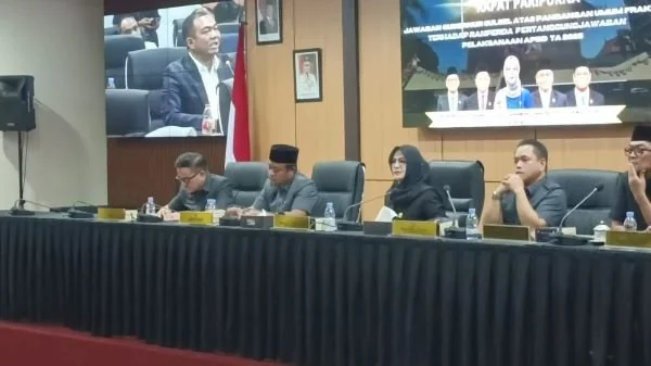 Rapat Paripurna Penyampaian Gubenur Sulsel Andi Sudirman atas Pandangan Khir Fraksi DPRD Sulsel (Dok: KabarMakassar).