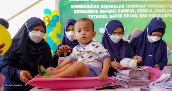Pemeriksaan kesehatan balita di posyandu. Dok. Ist