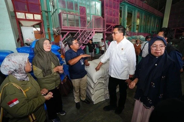 Peninjauan gudang beras di Gowa oleh Satgas Pangan (dok. Ist)