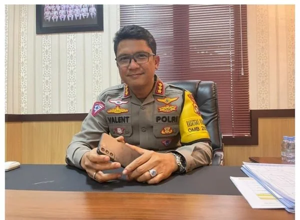 Direktur Lalu Lintas Polda Sulbar, Kombes Pol Valentinus Virasandy Asmoro (Dok : Ist).