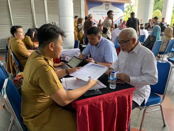 Bupati dan Wabup Bantaeng terpilih Uji-Sah  saat melakukan pemeriksaan kesehatan jelang pelantikan (Dok : Ist).