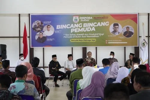 PJ Gubernur saat menghadiri Bincang Pemuda  Sulbar.