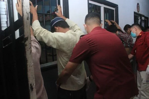 Pemeriksaan pada warga binaan rutan kelas 1 Makassar (Dok : Ist).