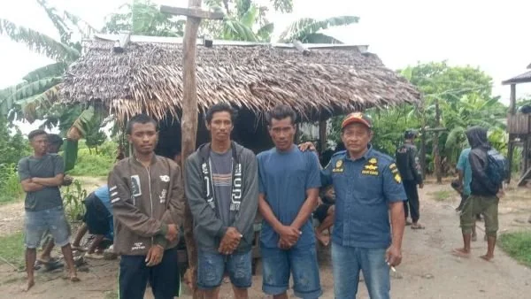 Tiga penumpang kapal selamat bersama Basarnas (Dok: Ist)