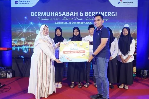 Pertamina Patra Niaga Regional Sulawesi mengisi malam pergantian Tahun Baru dengan kegiatan berbagi kebahagiaan bersama anak-anak panti asuhan. (Dok: Ist)