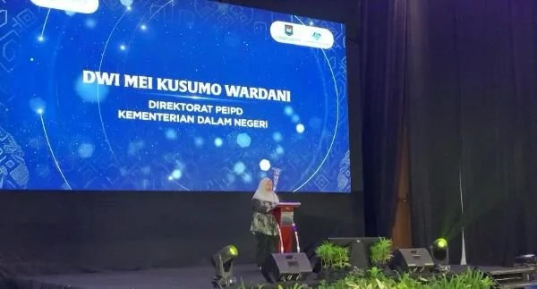 Direktorat PEIPD Kementerian Dalam Negeri, Dwi Mei Kusumo Wardani pada Peluncuran Panduan Partisipasi Kelompok Rentan dalam Musrenbang (dok. Syamsi/KabarMakassar)
