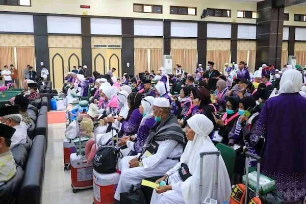 Jemaah Haji Kloter 7 Embarkasi Makassar Tiba di Tanah Air, Satu Wafat di Makkah
