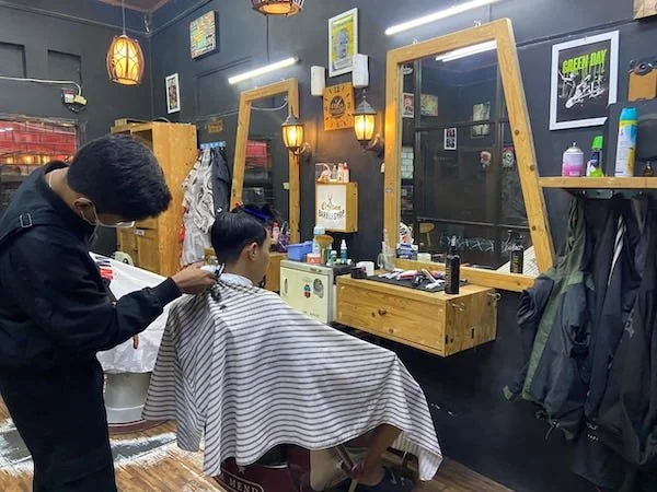 Usaha lokal Odysen Barbershop (Dok: Ist)