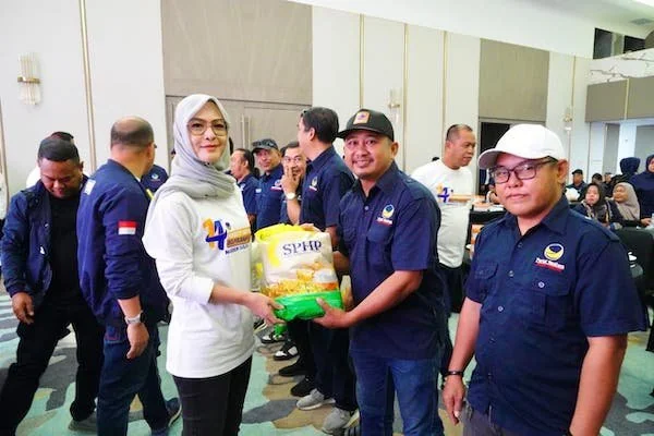 HUT Nasdem yang dirangkaikan dengan Bagi Sembako dan santunan (Dok: Ist).