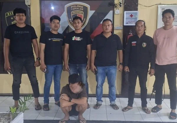 Pelaku saat Diamankan Polres Takalar. (Dok: Ist)