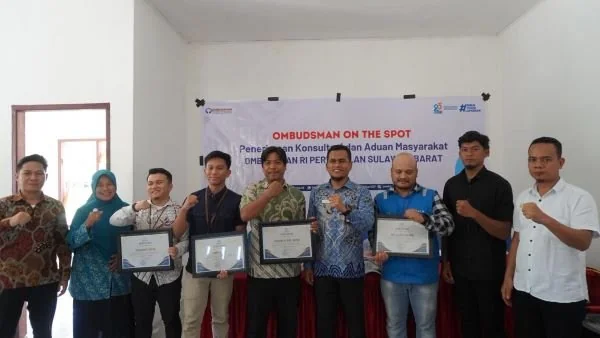 Pertamina Patra Niaga bersama Ombudsman RI Perwakilan Sulawesi Barat menggelar kegiatan sosialisasi terkait penerimaan aduan dan konsultasi dari masyarakat. Dok. Ist