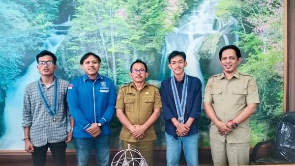 Pertemuan Kesbangpol Sulbar dan Organisasi GAMKI serta GMKI (Dok : Ist).
