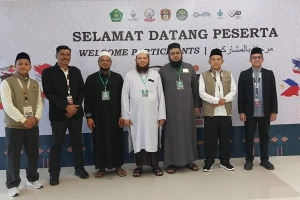 Kafilah pertama dari Myanmar resmi tiba di Bandara Internasional Sultan Hasanuddin Makassar (Dok : Ist).