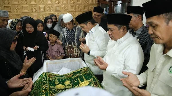 Pelepasan jenazah almarhum. Muh. Tonang. Dok. Ist