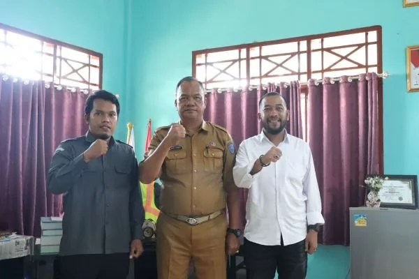 Kunjungan Bawaslu Lutim ke SMKN 1 Luwu Timur (Dok : Ist).