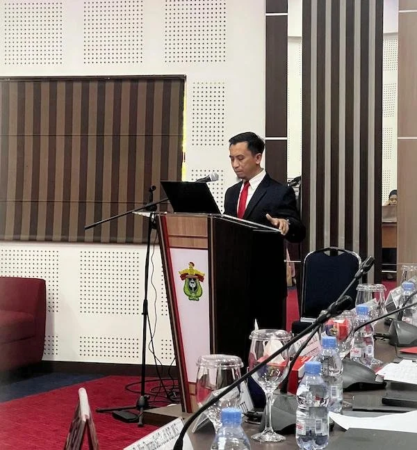 Kepala Dinas Penanaman Modal dan Pelayanan Terpadu Satu Pintu (DPMPTSP) Kota Makassar, Helmy Budiman