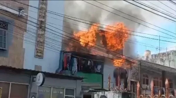 Kondisi rumah saat kebakaran terjadi di Jalan Satangga, Kecamatan Bontoala, Makassar (Dok : Ist).