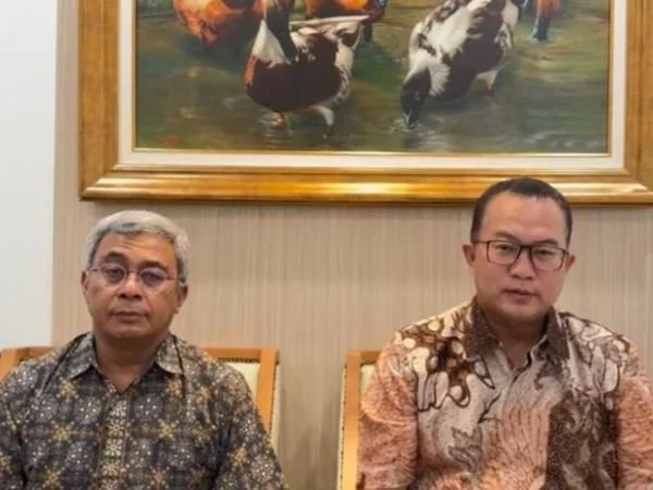Wakil Ketua KPK, Arif Satria didampingi anggota Pansel, Rizki Sri Wibowo (Dok : ist).