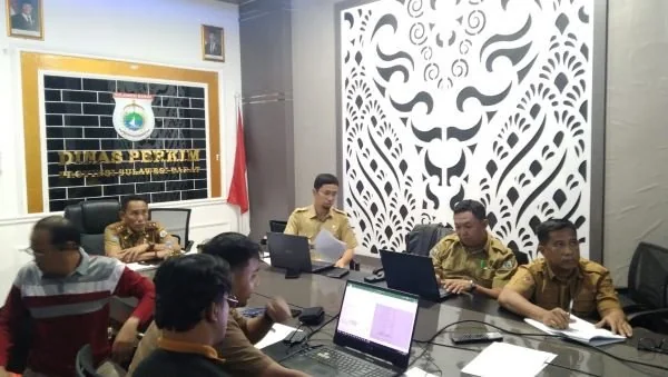 Ekspose Perancangan yang berlangsung di Ruang Rapat Dinas Perkim Sulbar (Dok : Ist).