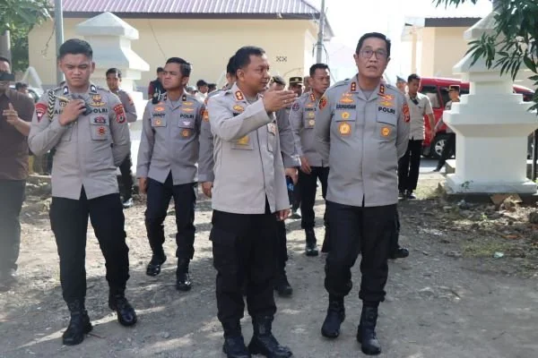 Kapolda Sulawesi Selatan, Irjen Pol. Djuhandhani Rahardjo Puro, secara mendadak meninjau kondisi Polres Jeneponto. (Dok: Ist)