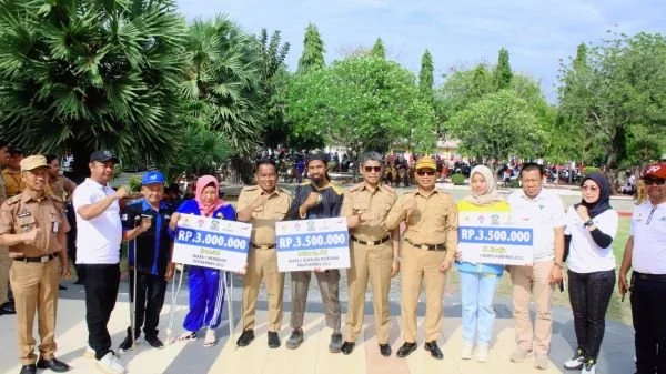 Pemerintah Kabupaten Jeneponto saat  menggelar upacara Peringatan Hari Olahraga Nasional (Haornas) ke- 41 di halaman Kantor Bupati Jeneponto (Dok : Ist).