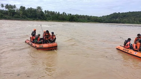 pencarian korban oleh Tim SAR gabungan (Dok: Ist)