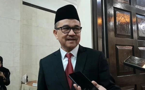 Sekprov Sulsel Jufri Rahman di Kantor Gubernur Sulsel (Dok: Nofi KabarMakassar)