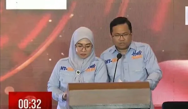 Pasangan Calon Bupati dan Wakil Bupati Gowa, Husniah Talenrang dan Darmawangsyah Muin (Hati Damai) (Dok:Ist)