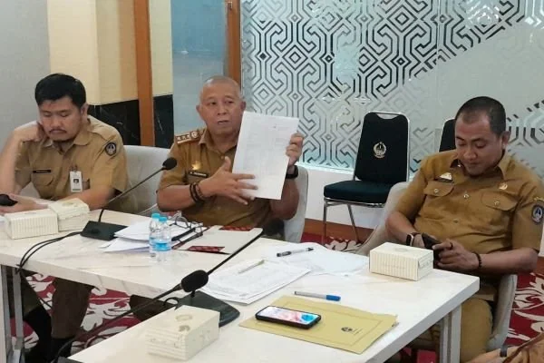 Kadispora Sulsel, Suherman di Kantor Gubernur Sulsel (Dok: Nofi KabarMakassar).