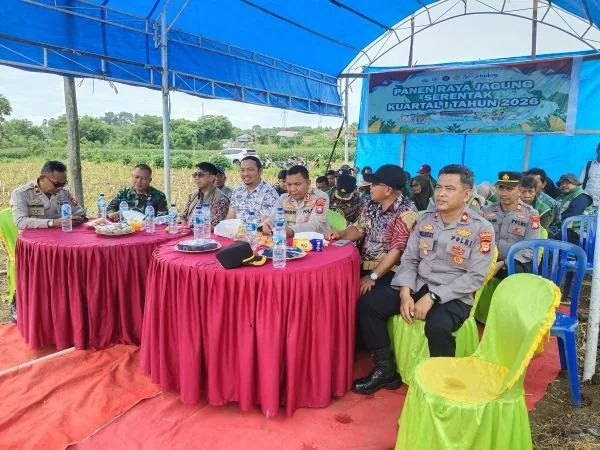 apolres Jeneponto, AKBP Widi Setiawan, menghadiri kegiatan panen raya jagung serentak kuartal pertama tahun 2026 melalui Zoom Meeting. (Dok: Ist)