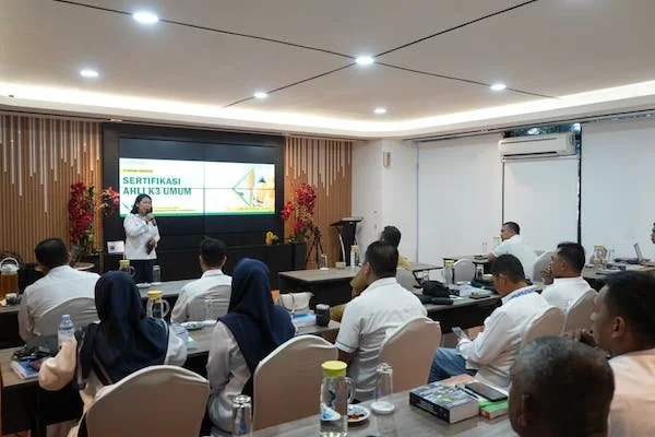 PT Pelabuhan Indonesia (Persero) Regional 4 hadirkan kegiatan Sertifikasi Ahli K3 Umum (Dok: Ist)