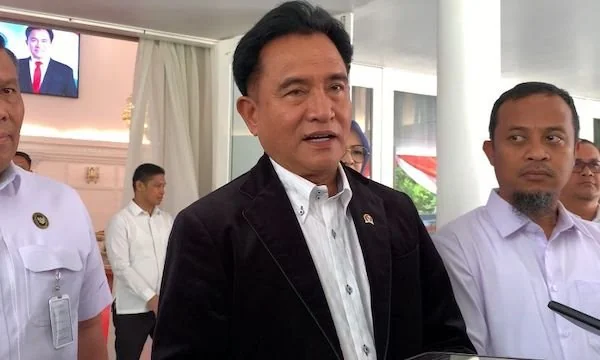 Menteri Koordinator Bidang Hukum, HAM, Imigrasi, dan Pemasyarakatan, Yusril Ihza Mahendra (dok. Syamsi/Kabar Makassar)