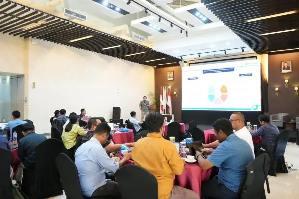 Diklat penerapan aplikasi P-KPI, P-RKM dan perhitungan biaya pokok produksi tarif pelayanan jasa barang di lingkungan kerja (Dok : Ist).