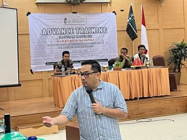 Ketua Komisi II DPR RI saat menjadi pembicara di kegiatan LK III HMI Badko Sulsel (Dok : Ist).