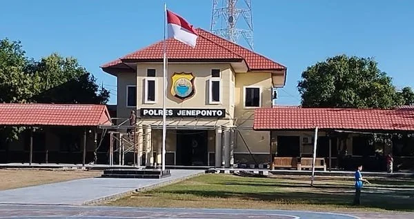 Polres Jeneponto. (Ullah).