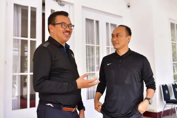 Duta Besar Republik Indonesia untuk Portugal, Rudy Alfonso saat bertemu Penjabat Gubernur Sulawesi Selatan (Sulsel) baru, Prof. Zudan Arif Fakrulloh.