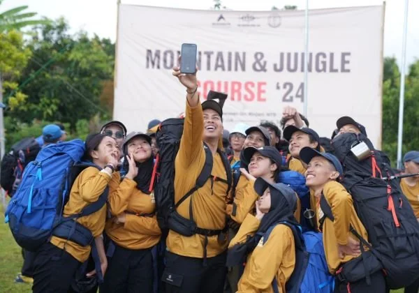 Keseruan pendaki yang bergabung di Kelas Mountain & Jungle Course EIGER 2024 (Dok : ist).