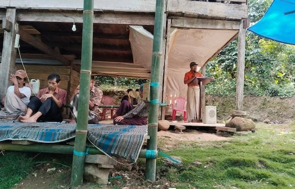 Lurah Tallang Sura' Agustinus Nanti berikan himbauan bagi masyarakat untuk rutin Posyandu