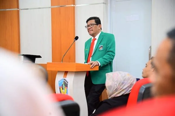 Ketua DPW PKB Azhar Arsyad saat Memaparkan Disertasi (Dok: Ist).