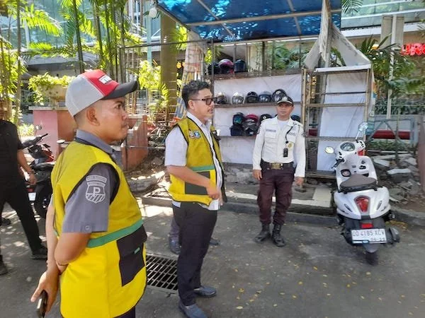 PD Parkir Makassar Lakukan Sidak Parkiran Mal Ratu Indah yang Berdiri di Atas Saluran Drainase