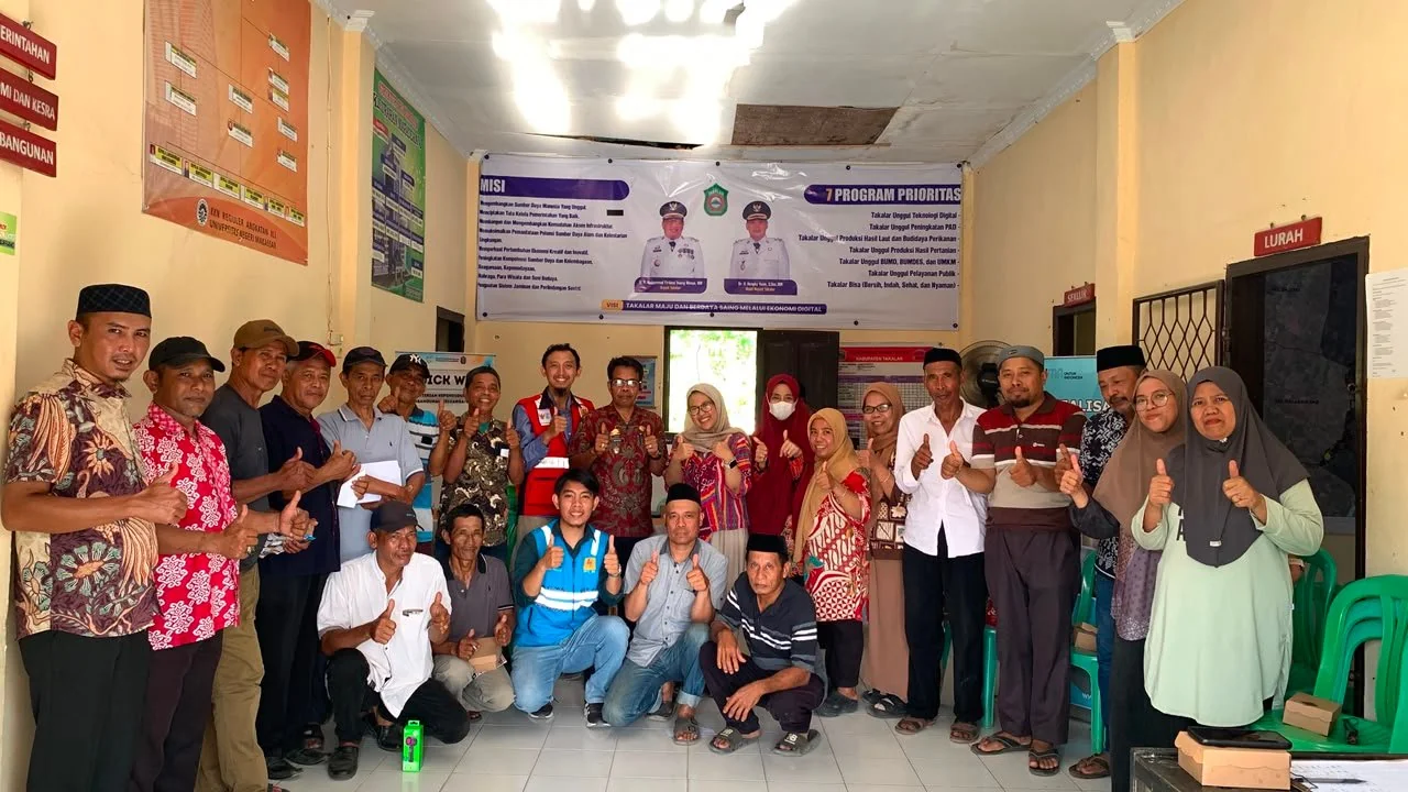 PLN ULP Takalar saat mengedukasi Warga Maradekaya (Dok: Ist)