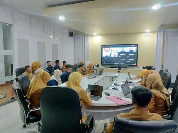 DiskominfoSP rapat memperkuat kualitas pengelolaan data melalui pelaksanaan EPSS tahun 2025, (Dok: Ist).