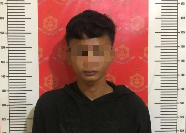 Pelaku saat diciduk aparat polisi. (Dok: Ist)