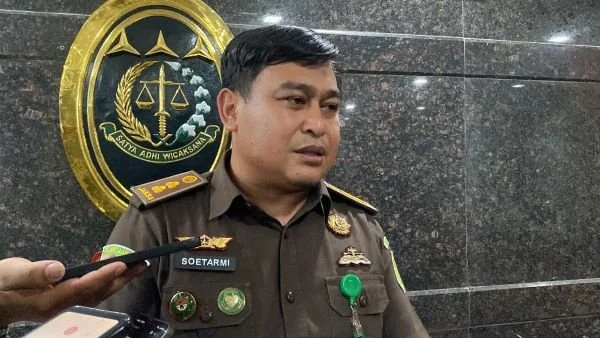Kepala Seksi Penerangan Hukum (Kasi Penkum) Kejati Sulsel, Soetarmi (Dok:Atri KabarMakassar).
