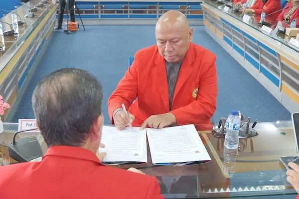 Dr. Zulfajri Basri Hasanuddin, Mendaftar Bakal Calon Rektor Unhas. Dok. Ist